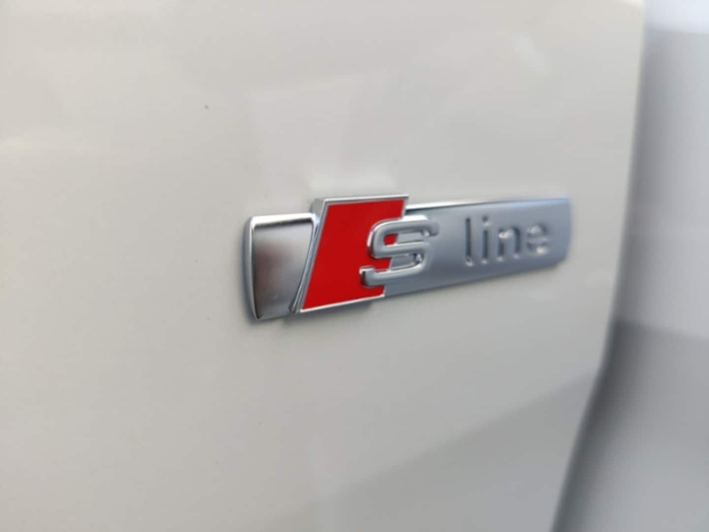 Bild über Audi A1 Sportback S line 35 TFSI S tronic - für weitere Informationen kontaktieren Sie den Audi Partner