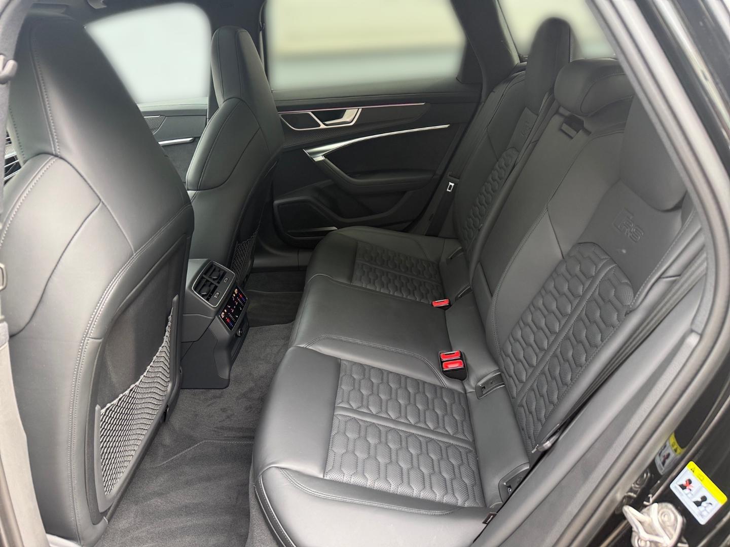 Image about Audi RS 6 Avant performance quattro tiptronic