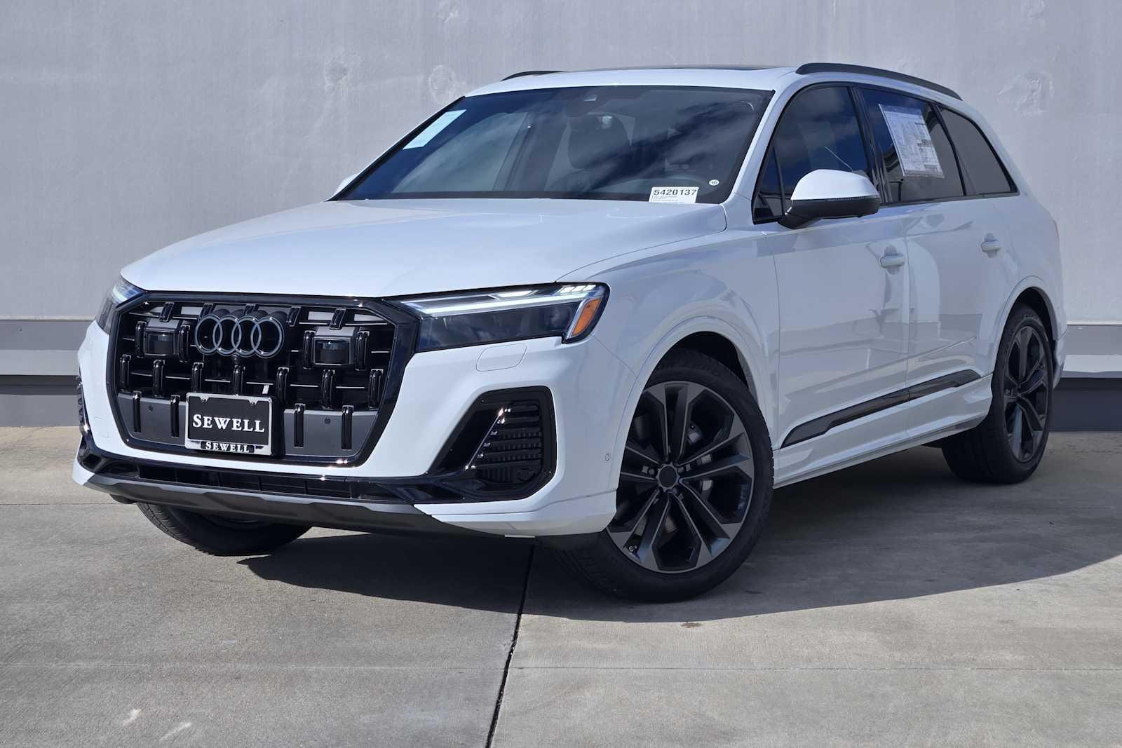 2026 Audi Q7 55 Premium Plus quattro Tiptronic's photo