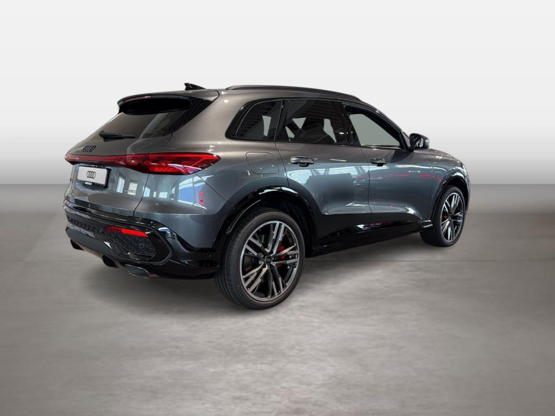 Audi Q5 SUV e-hybrid edition one