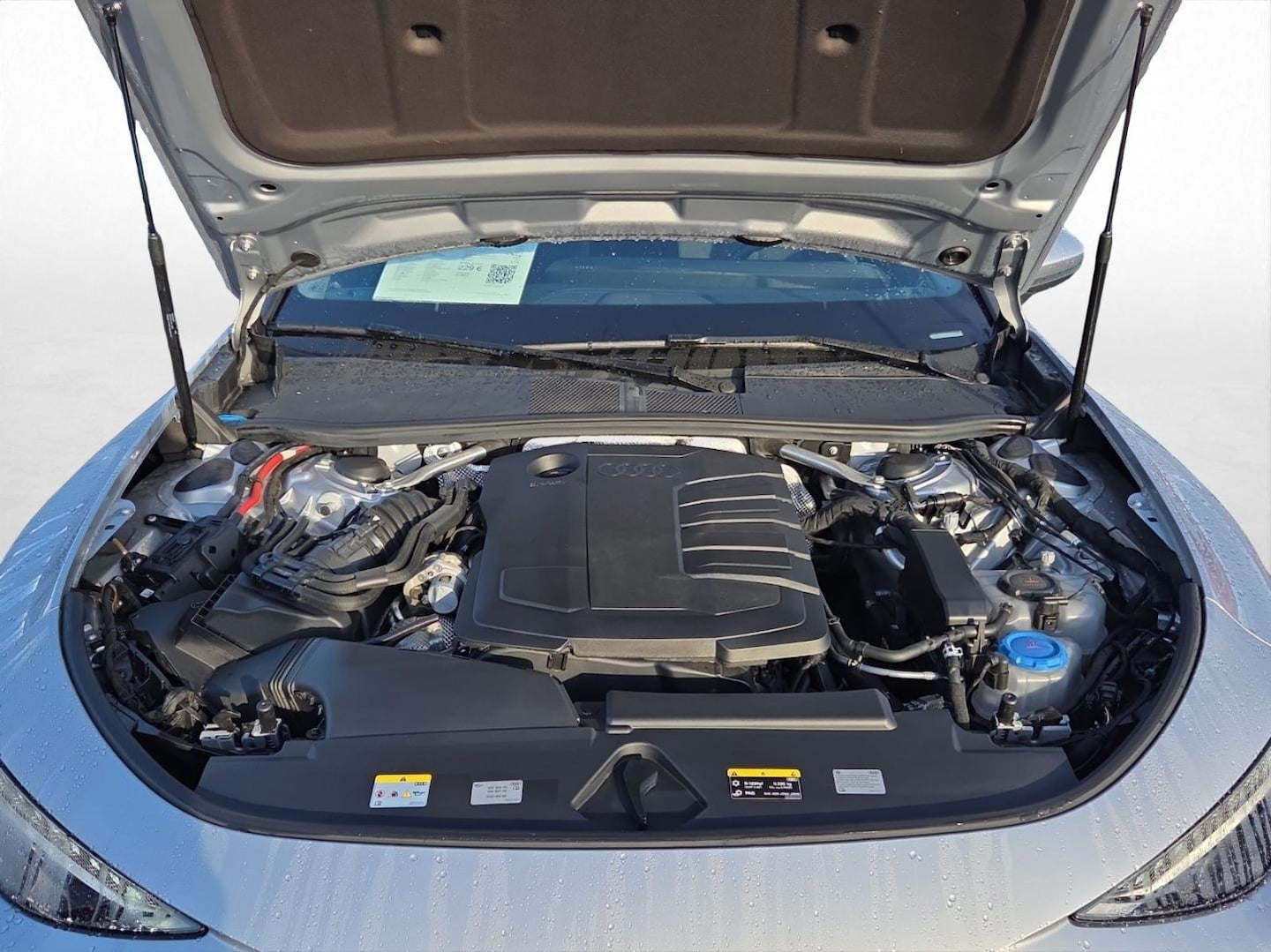 Bild über Audi A6 Avant TDI quattro 150 kW S tronic - für weitere Informationen kontaktieren Sie den Audi Partner
