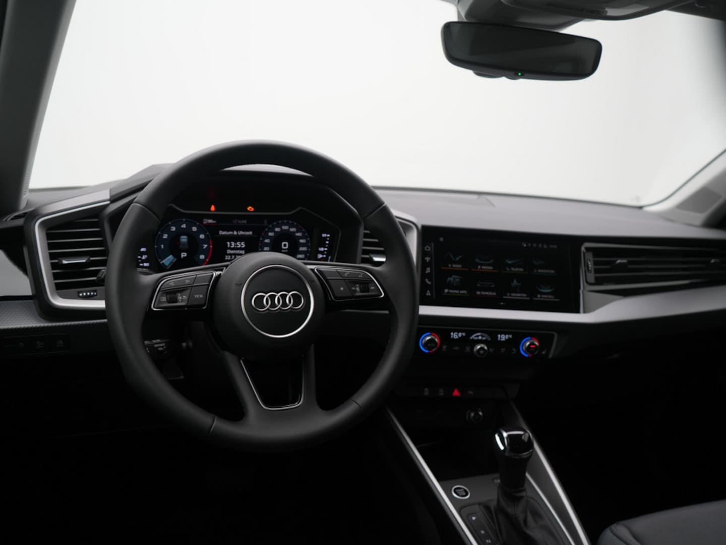 Bild über Audi A1 Sportback S line 35 TFSI S tronic - für weitere Informationen kontaktieren Sie den Audi Partner