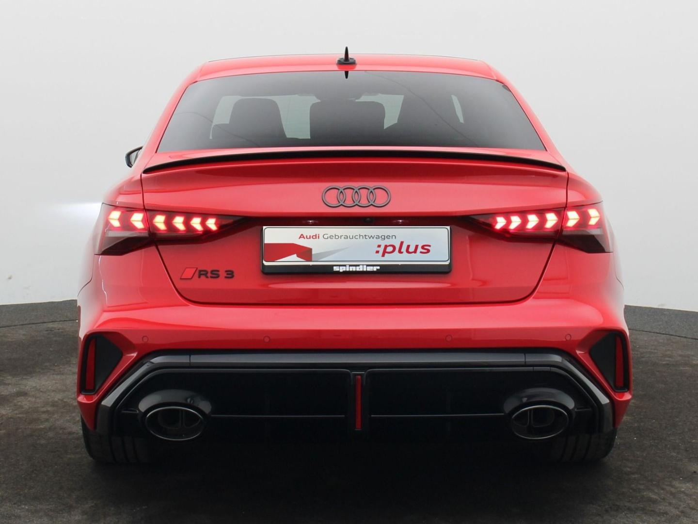 Image about Audi RS 3 Limousine TFSI quattro S tronic