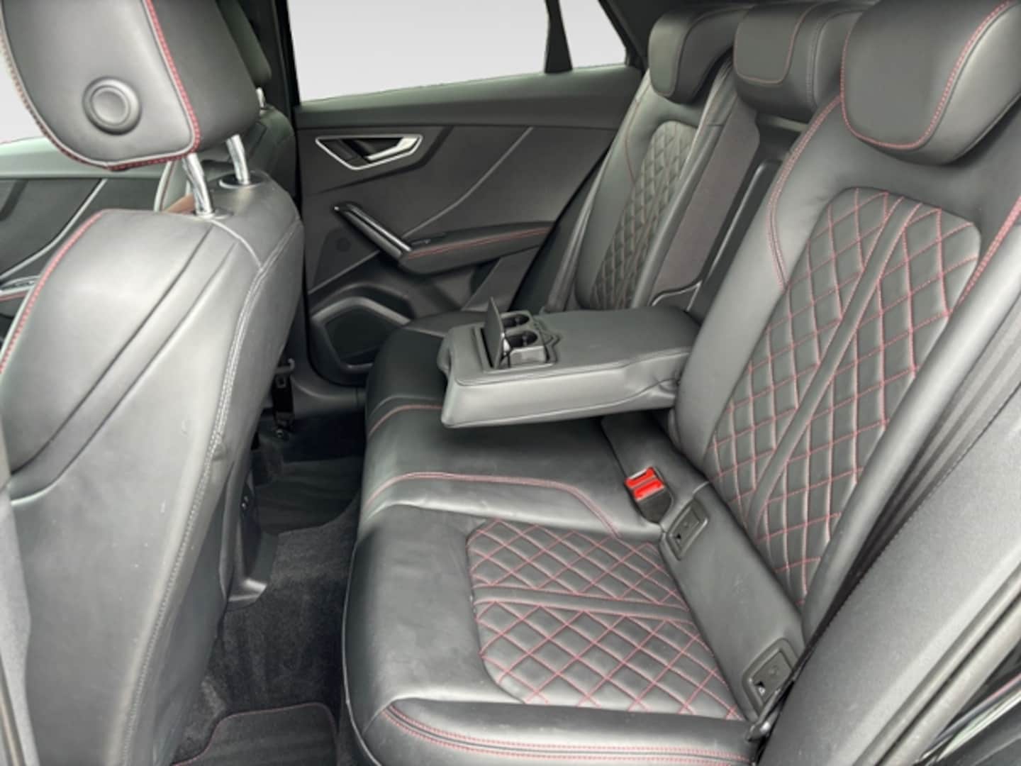 Bild über Audi Q2 S line 35 TFSI S tronic - für weitere Informationen kontaktieren Sie den Audi Partner