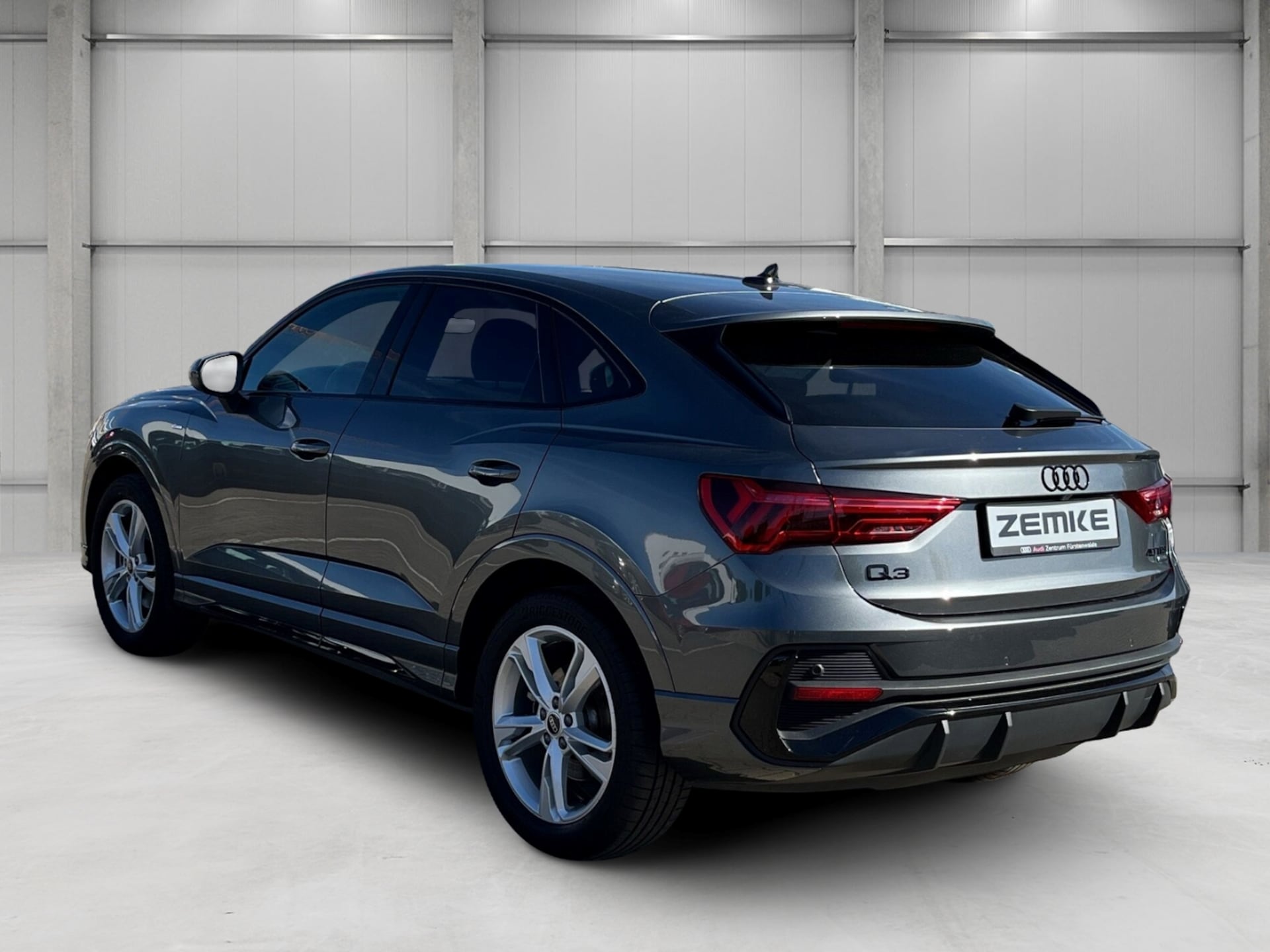 Audi Q3 Sportback S line