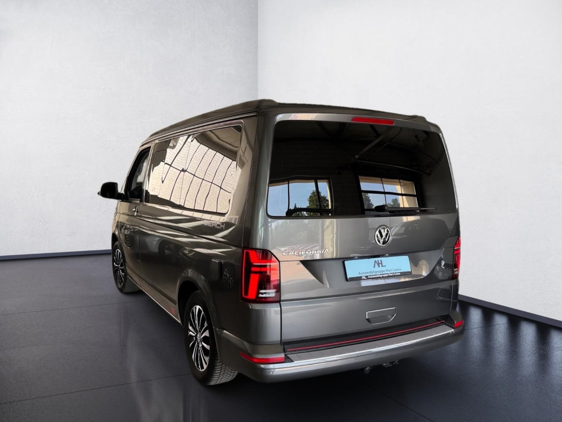 Volkswagen T6.1 California Beach