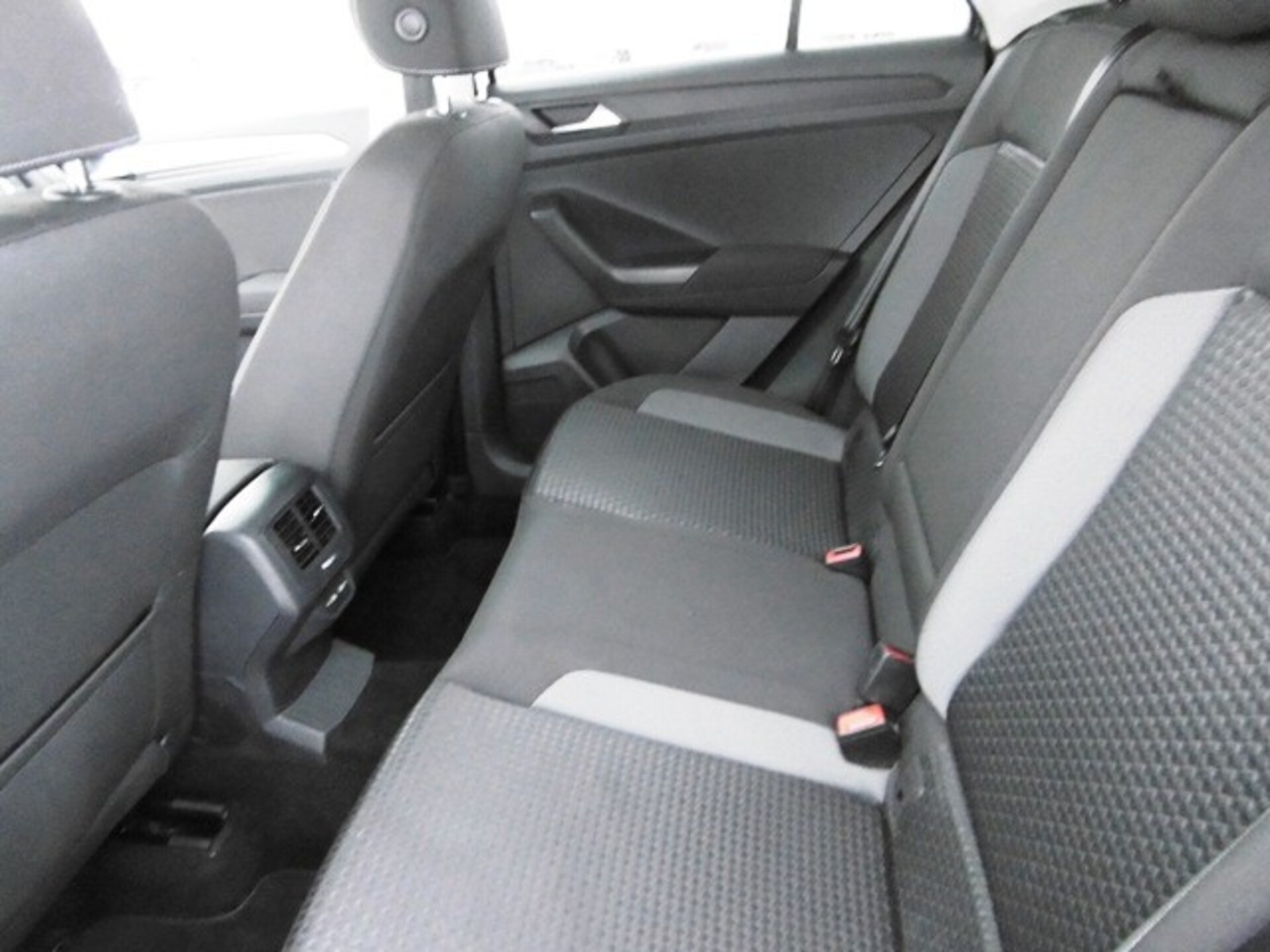 Volkswagen T-Roc Active