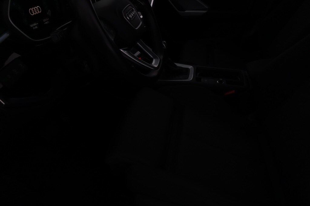 Bild som visar&nbsp;Audi Q3&nbsp;Q3 35 TFSI Proline advanced 150 hk S tronic - för mer information kontakta din Audi Partner