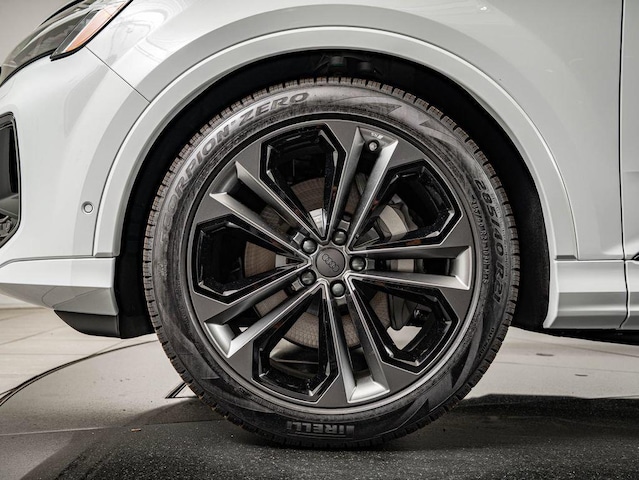 2026 Audi Q7 Prestige - Photo 10