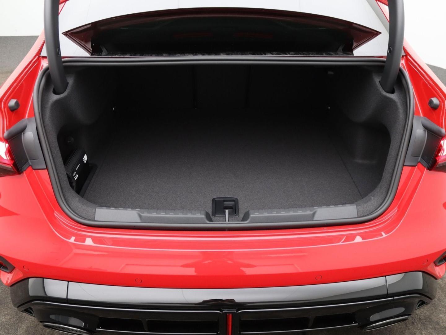 Image about Audi RS 3 Limousine TFSI quattro S tronic