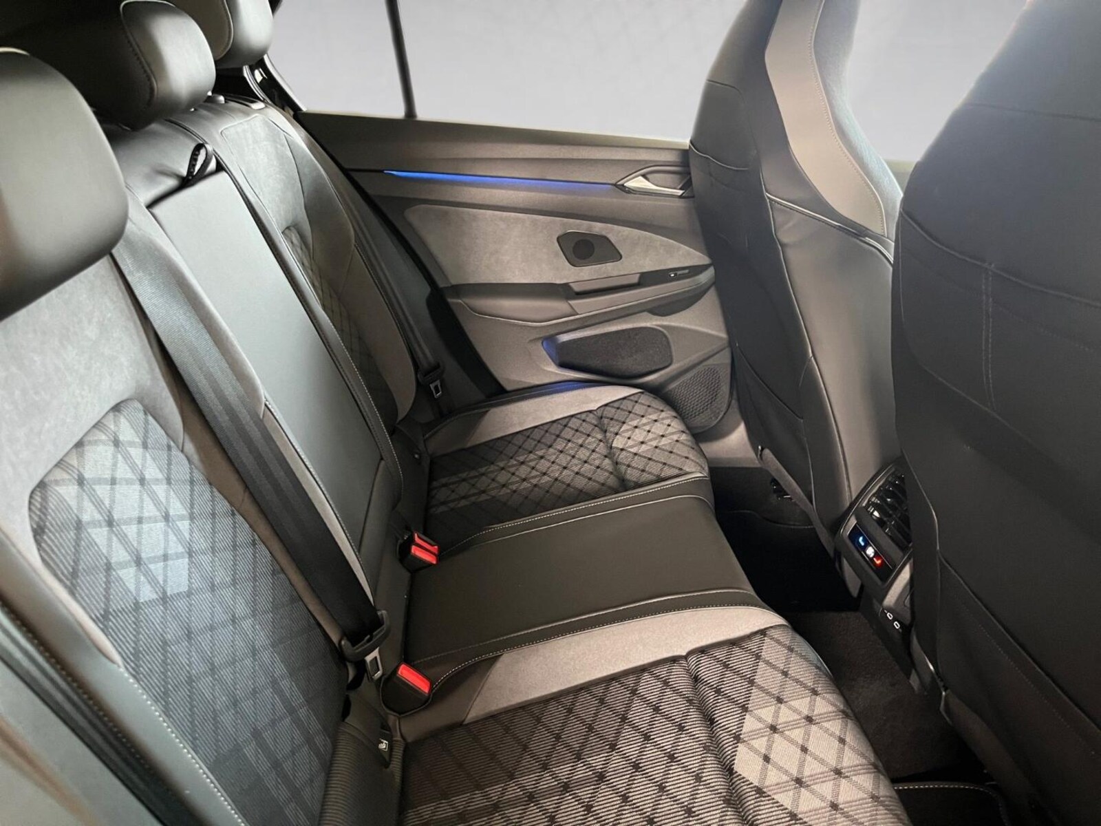 Volkswagen Golf – Bild 11