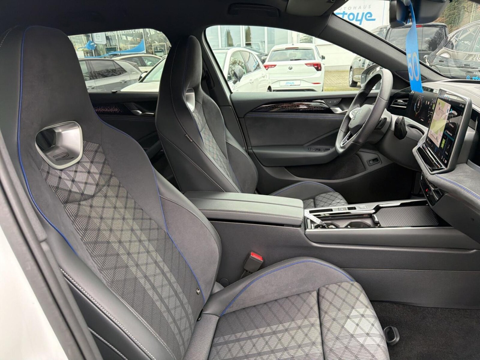 Volkswagen Passat – Bild 12