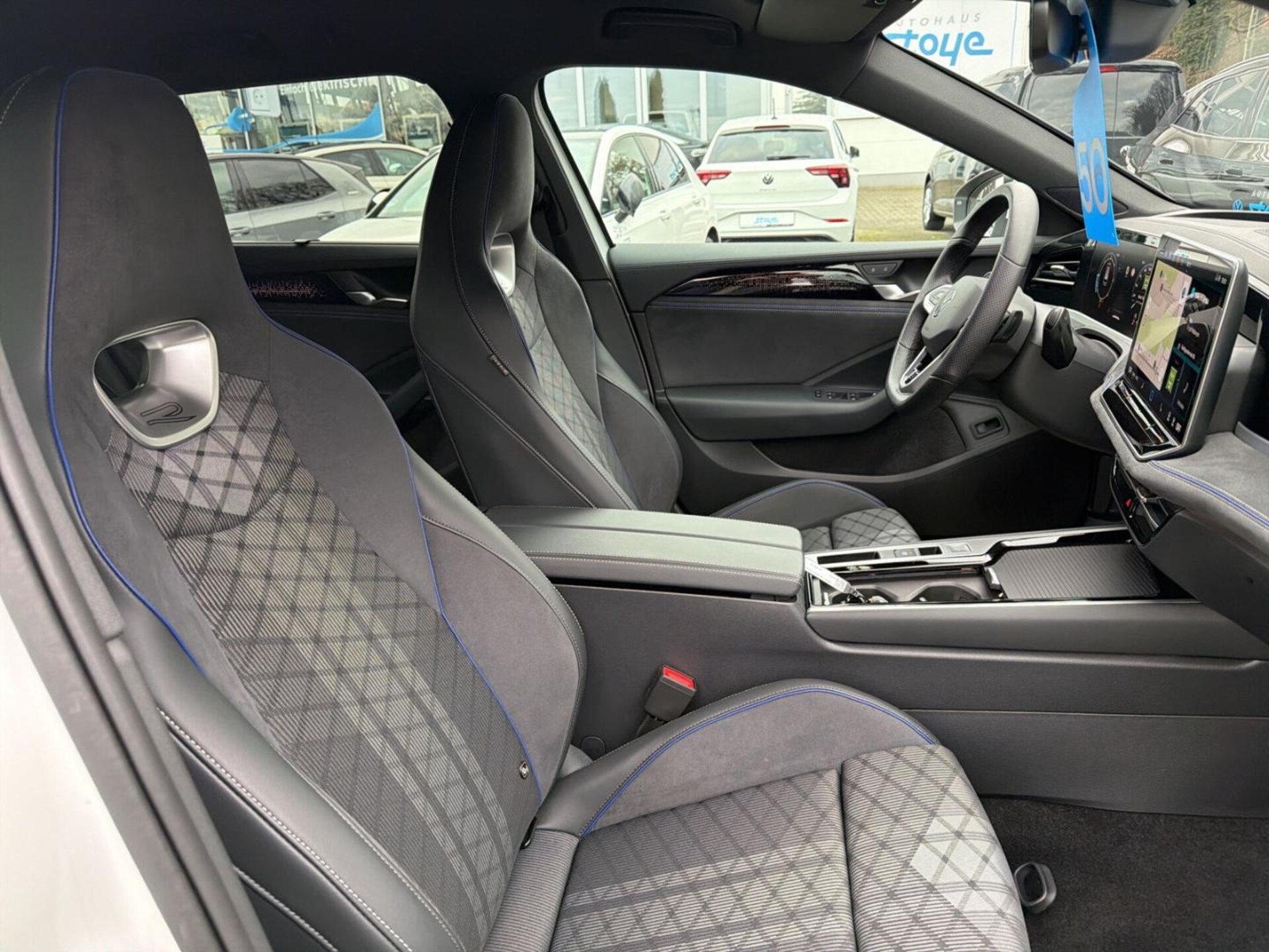 Volkswagen Passat R-Line