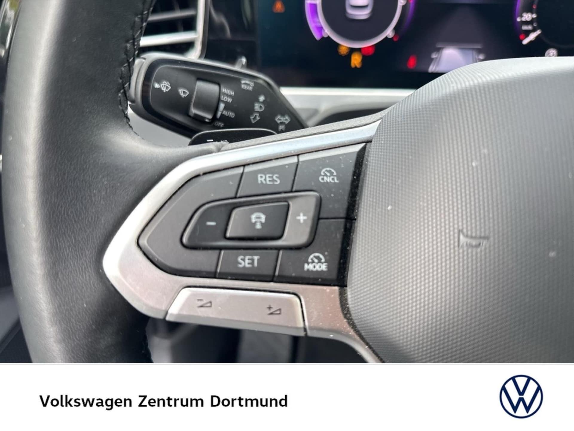 Volkswagen Passat Elegance