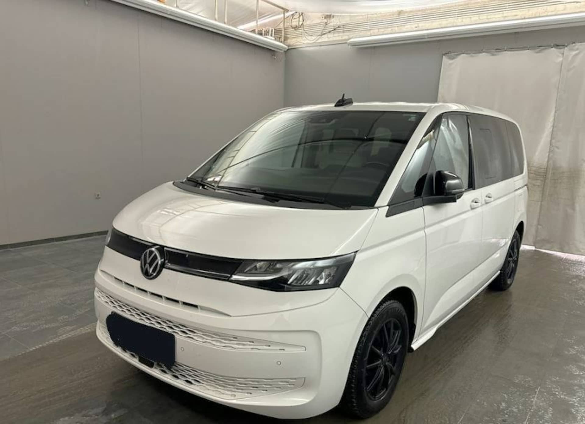 Volkswagen Multivan Basis-Modell
