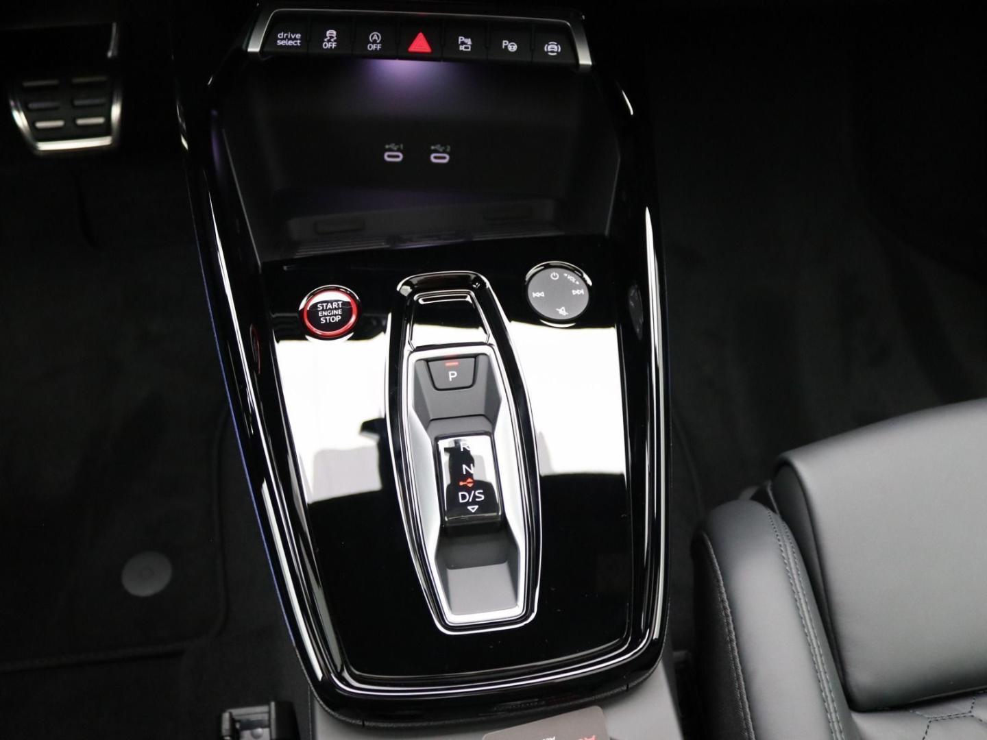 Image about Audi RS 3 Limousine TFSI quattro S tronic