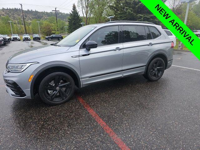 2024 Volkswagen Tiguan 2.0T SE R-Line Black 4Motion's photo