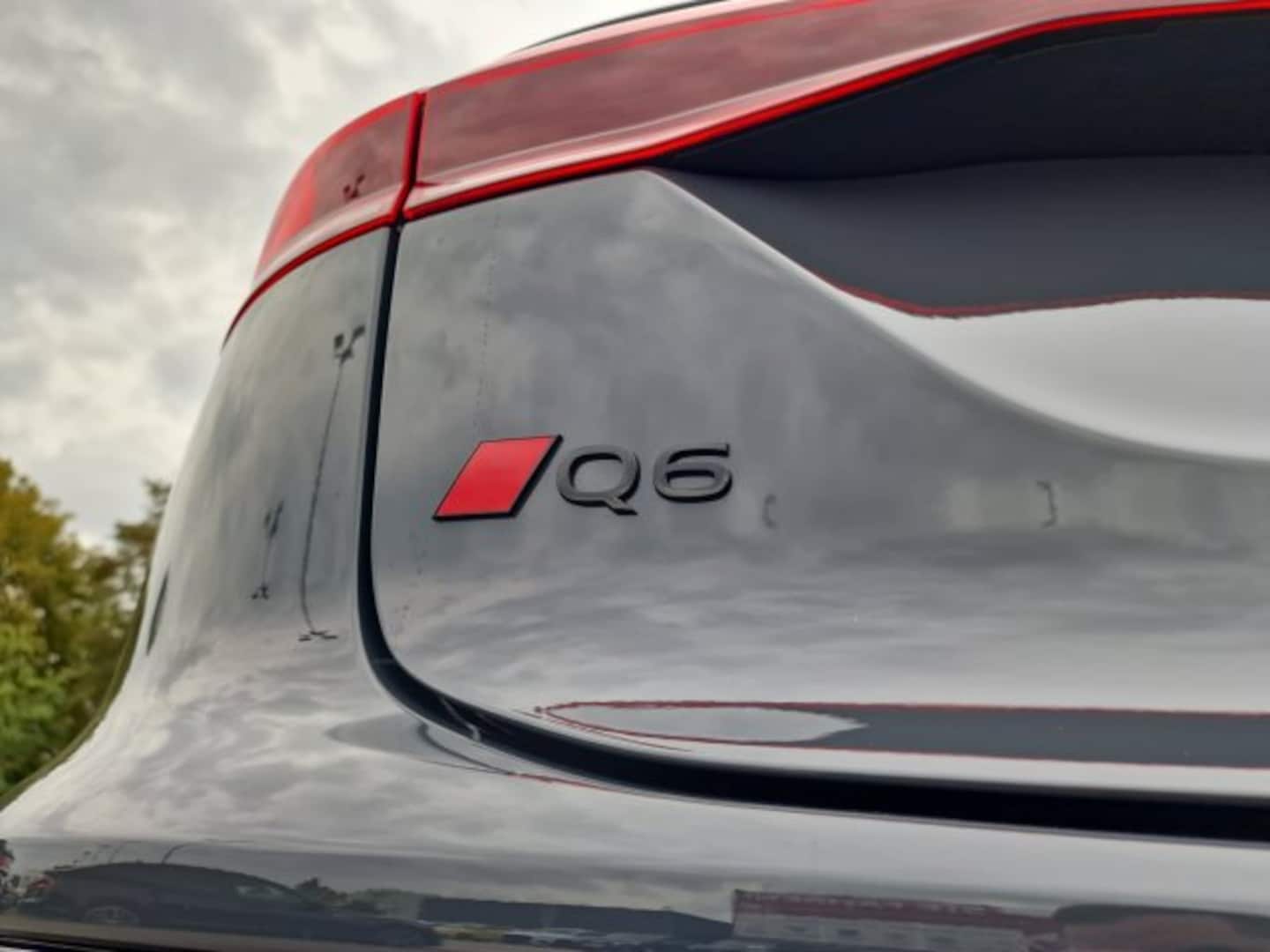 Bild über Audi Q6 SUV e-tron e-tron quattro - für weitere Informationen kontaktieren Sie den Audi Partner