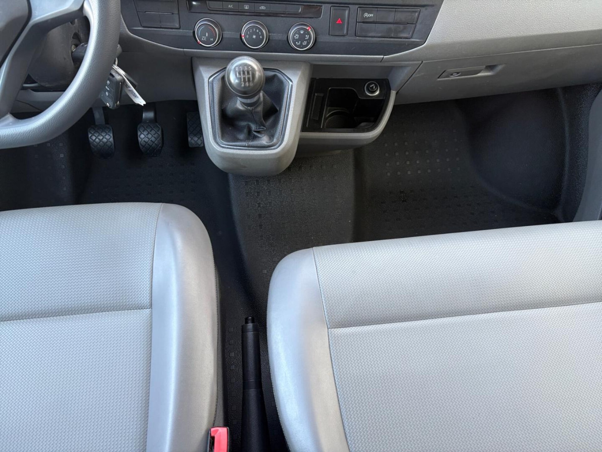 Volkswagen T6.1 Transporter Pritschenwagen Doppelkabine