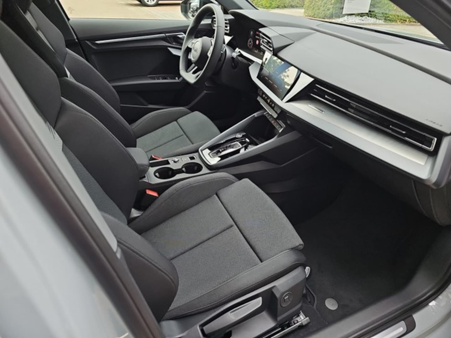 Bild über Audi A3 Sportback TFSI 110 kW S tronic - für weitere Informationen kontaktieren Sie den Audi Partner