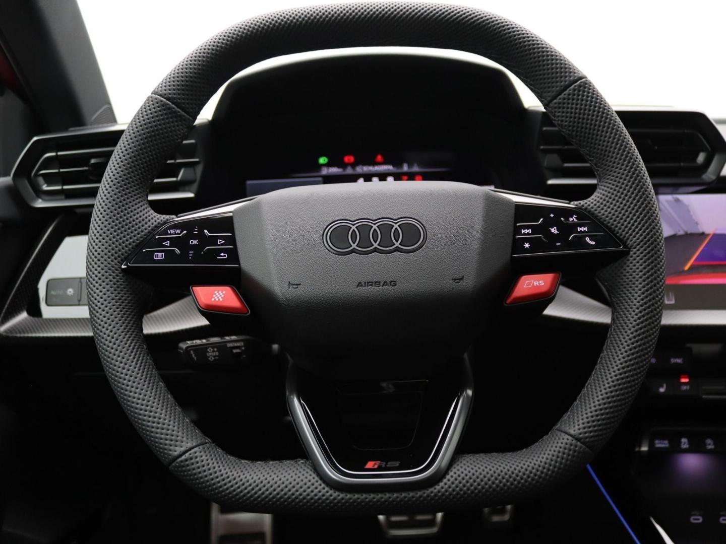 Image about Audi RS 3 Limousine TFSI quattro S tronic
