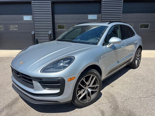 2025 Porsche Macan