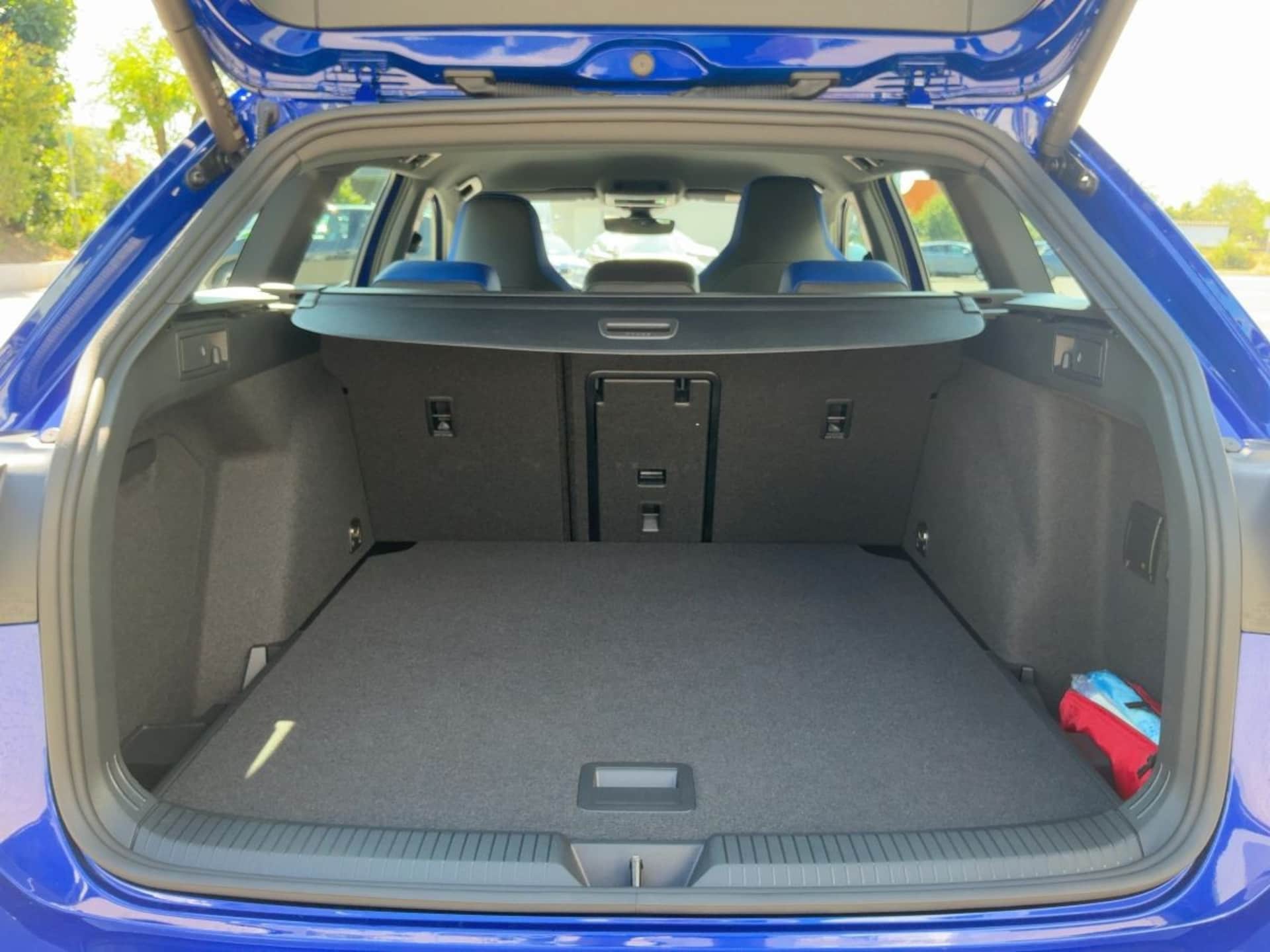 Volkswagen Golf Variant R