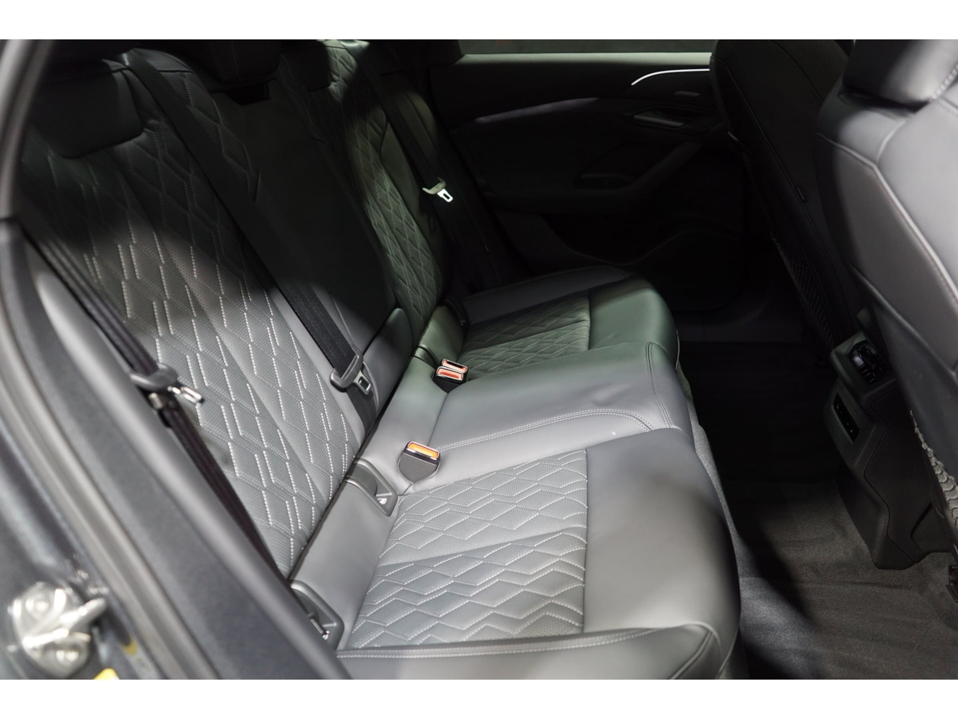 Audi S6 Avant e-tron edition one