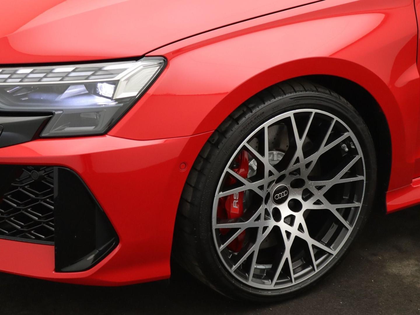 Image about Audi RS 3 Limousine TFSI quattro S tronic