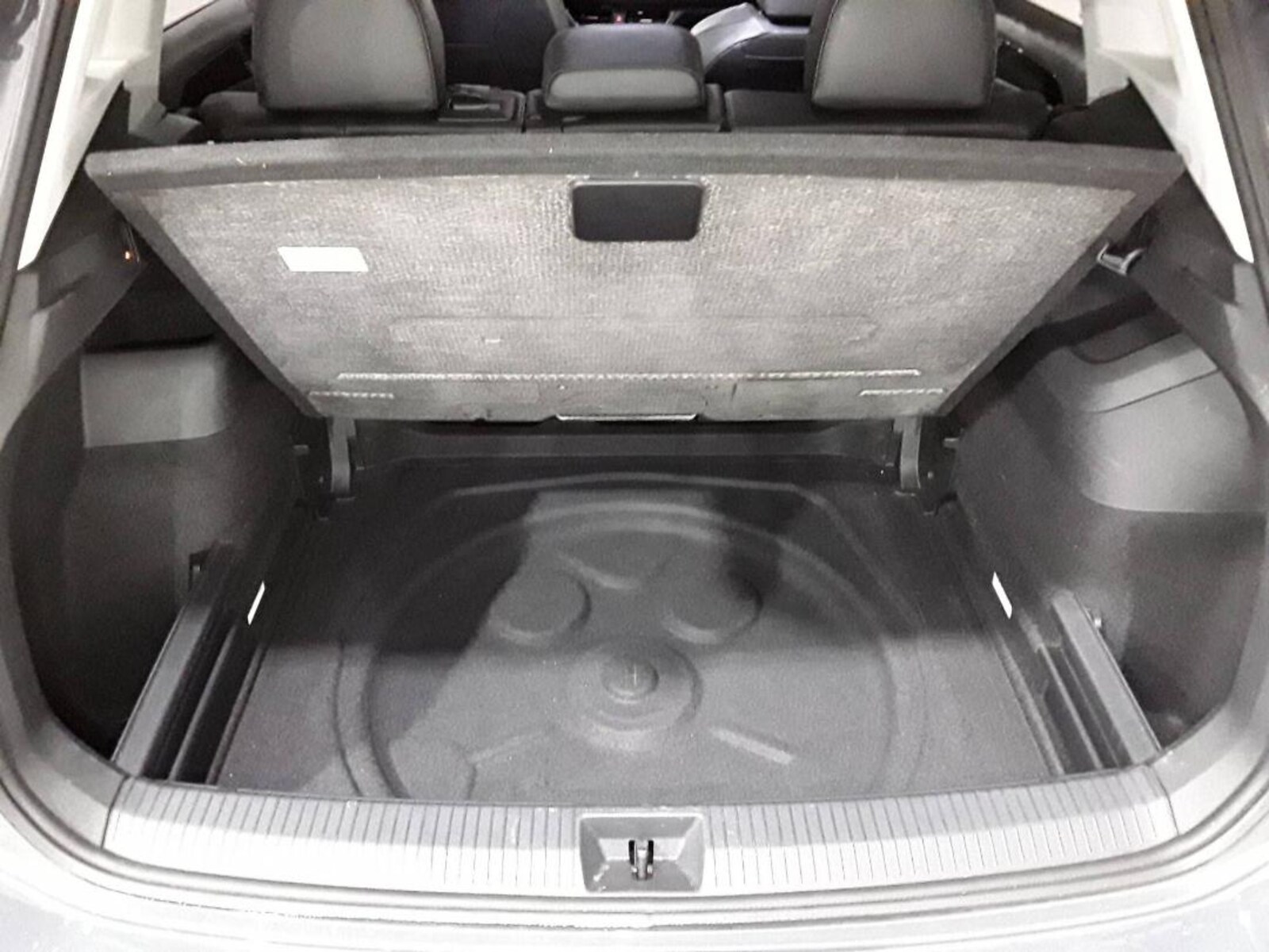 Volkswagen Tiguan – Bild 9