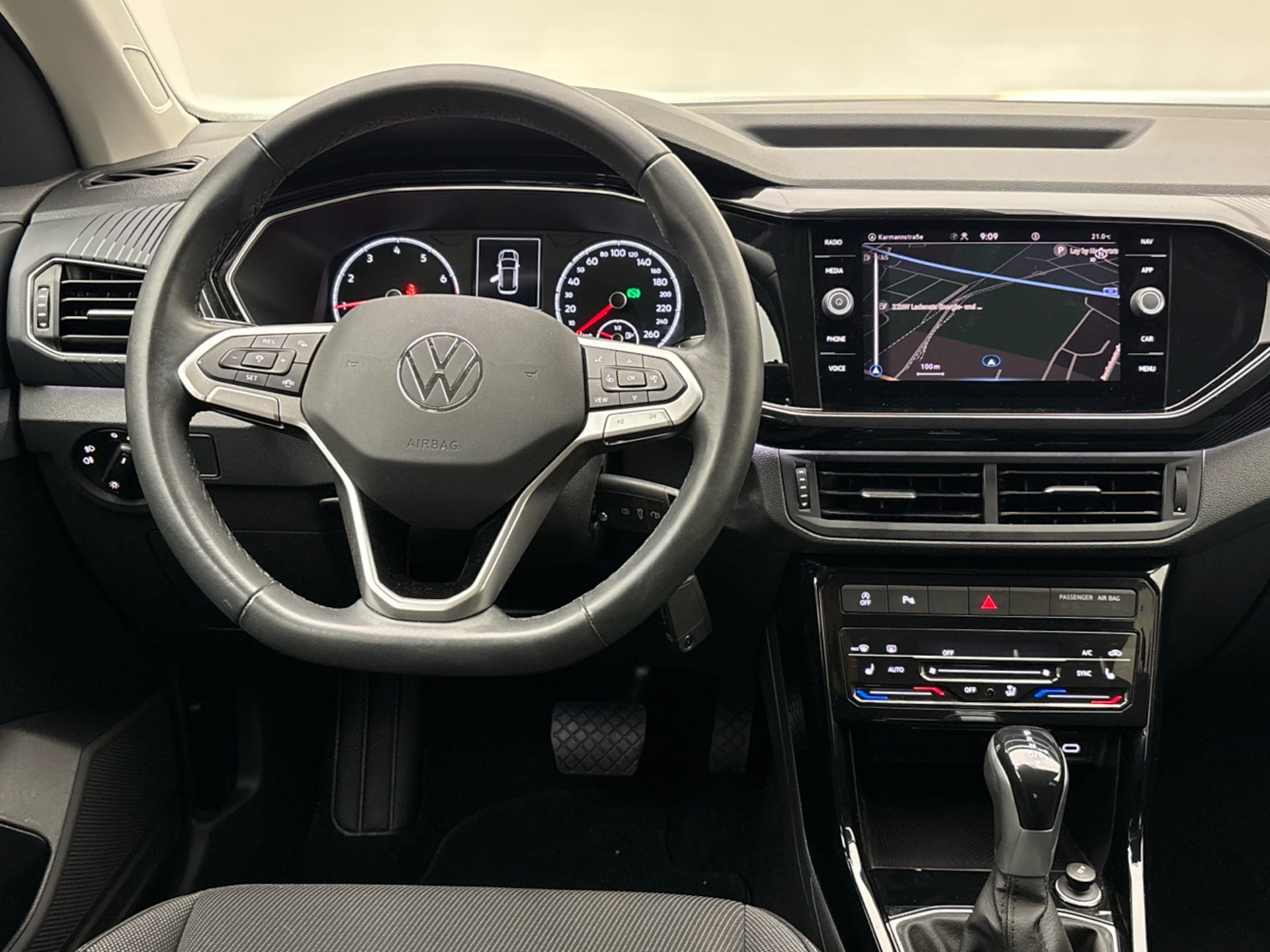Volkswagen T-Cross Style