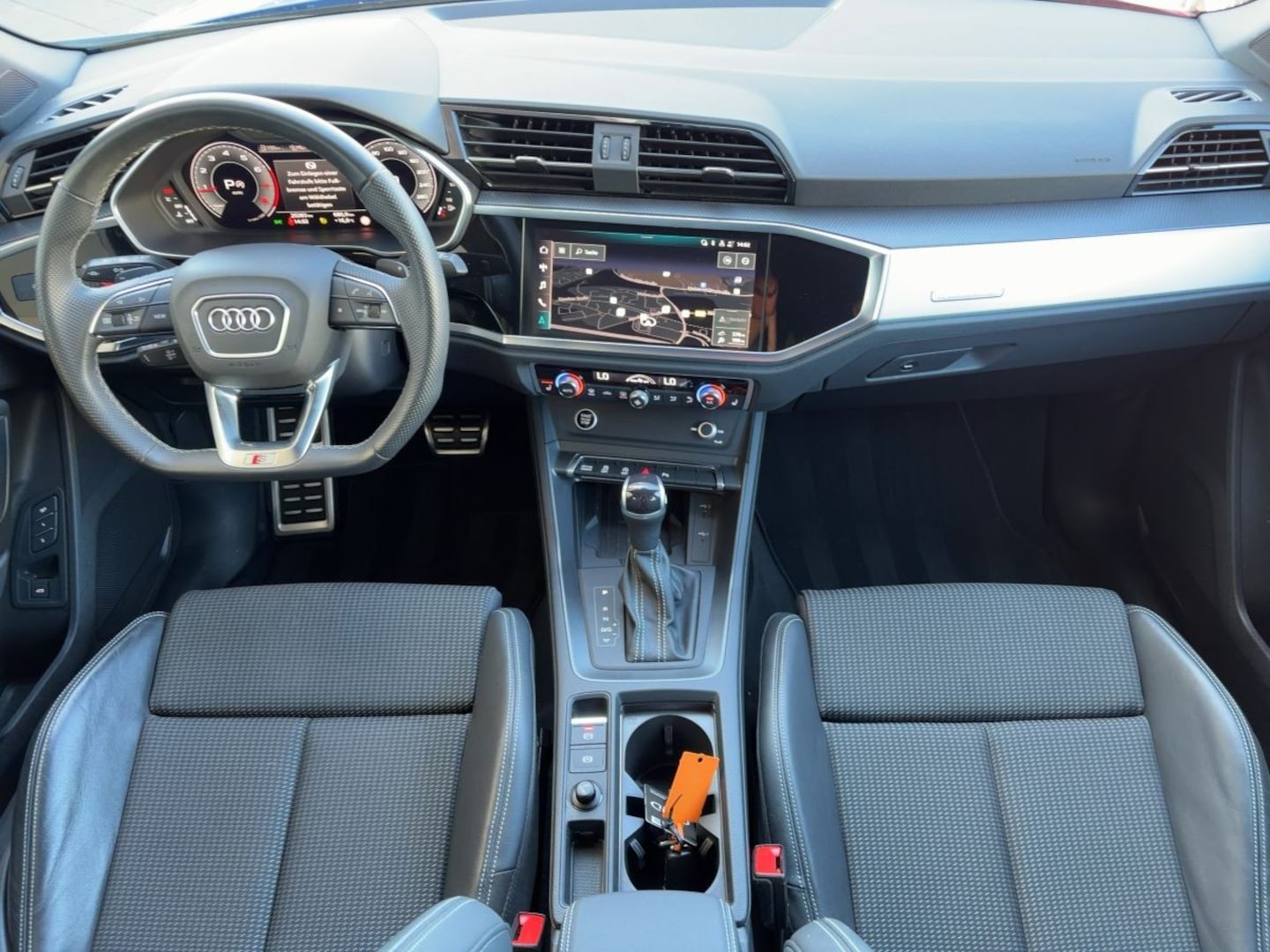 Bild über Audi Q3 Sportback S line 40 TFSI quattro S tronic - für weitere Informationen kontaktieren Sie den Audi Partner