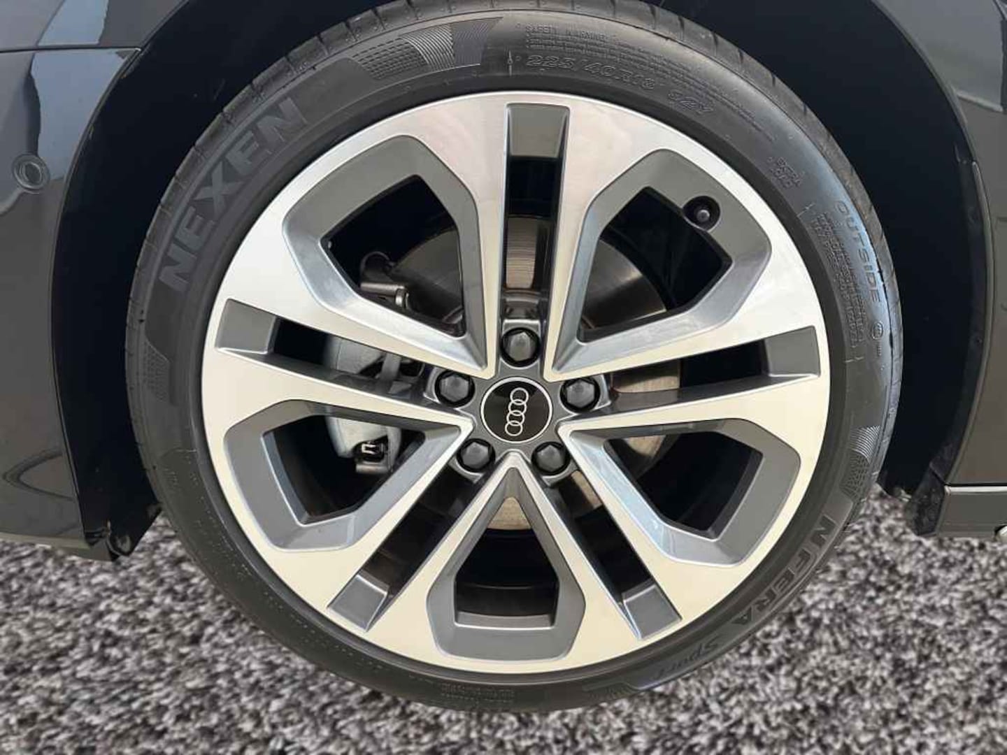Bild über Audi A3 Limousine TFSI quattro S tronic - für weitere Informationen kontaktieren Sie den Audi Partner