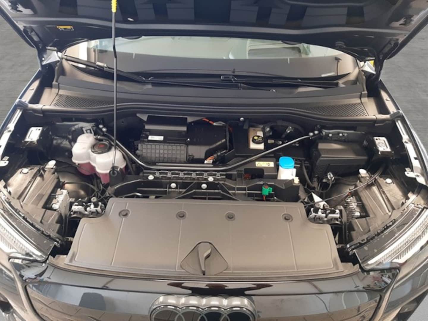 Bild über Audi Q4 SUV e-tron e-tron quattro 220 kW - für weitere Informationen kontaktieren Sie den Audi Partner