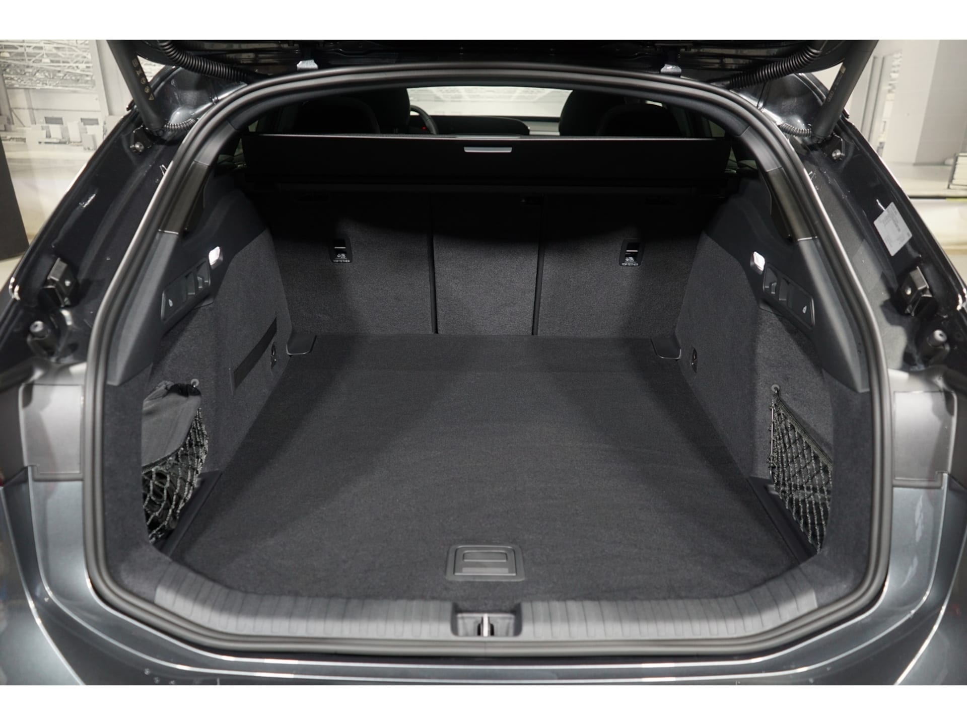 Audi S6 Avant e-tron edition one