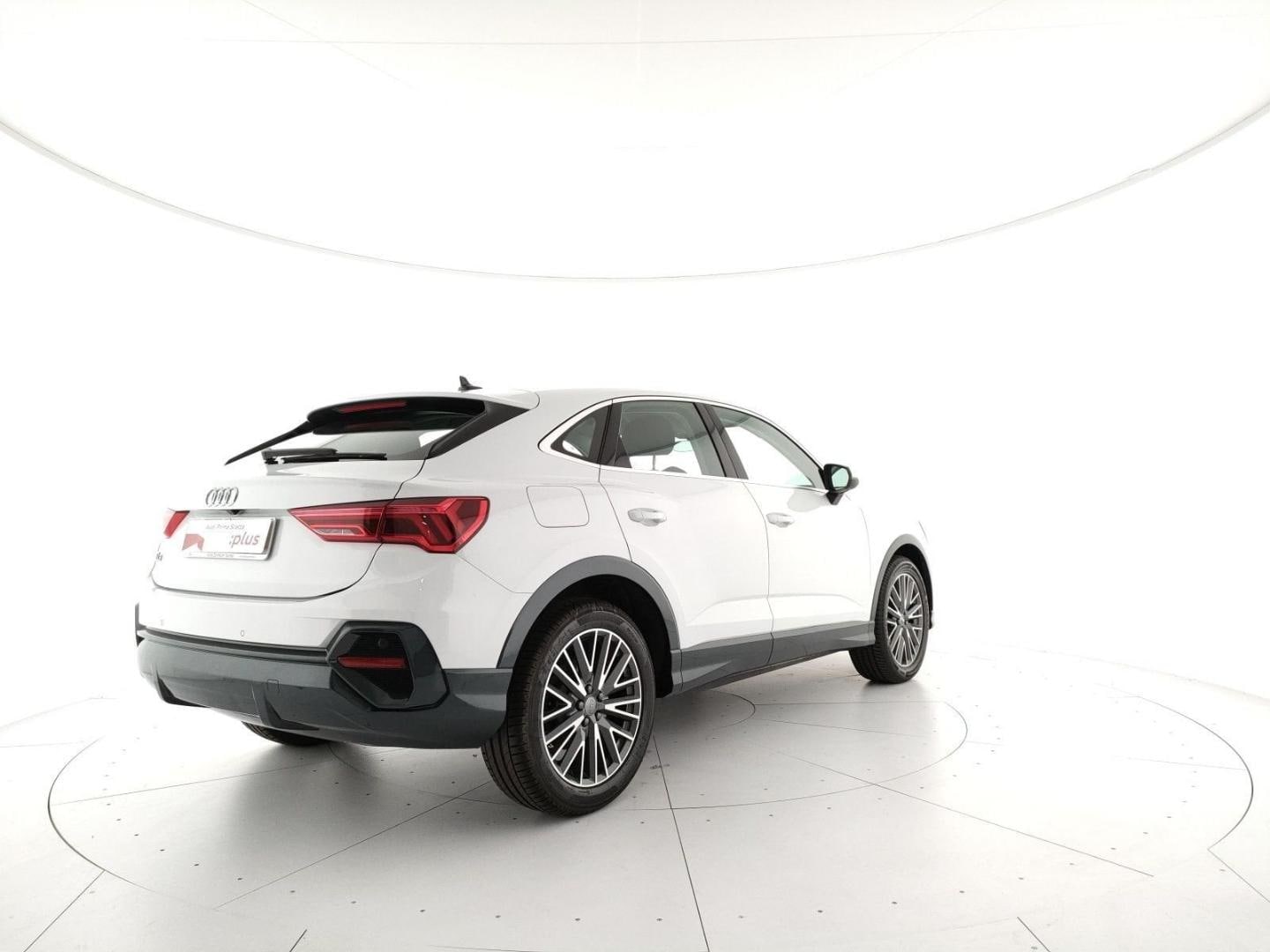Immagine di Audi Q3 Sportback Business Plus 35 TFSI 110 kW (150 PS) S tronic - Vista: for more details contact your dealer