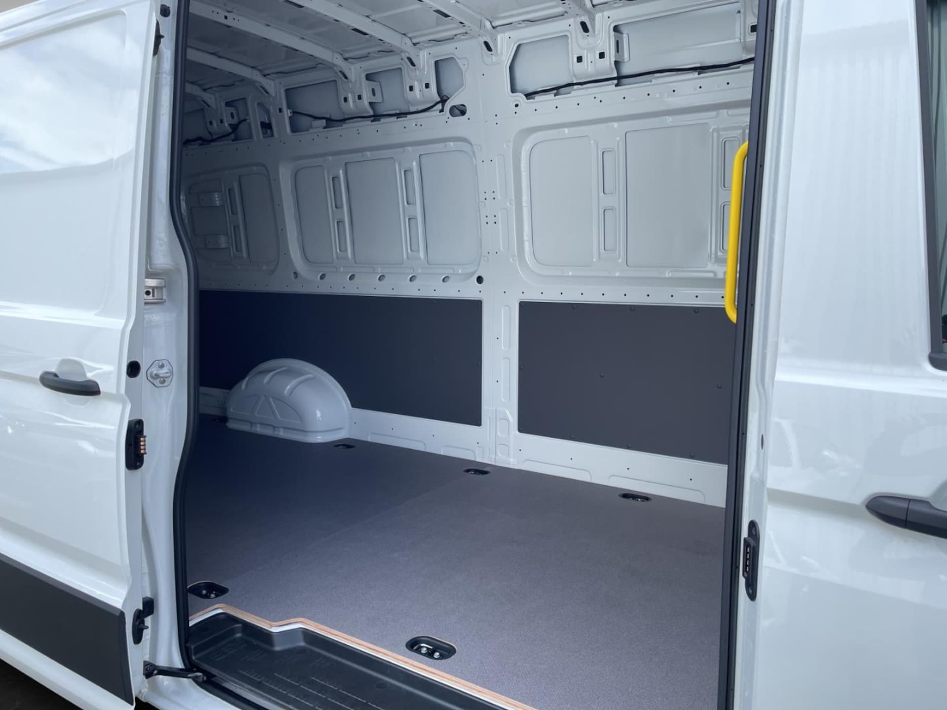 Volkswagen Crafter Kasten langer Radstand