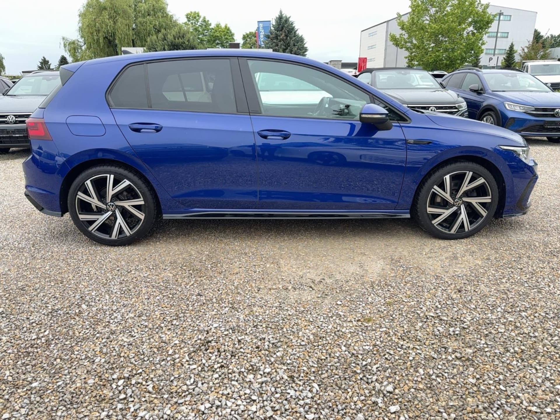 Volkswagen Golf R-Line