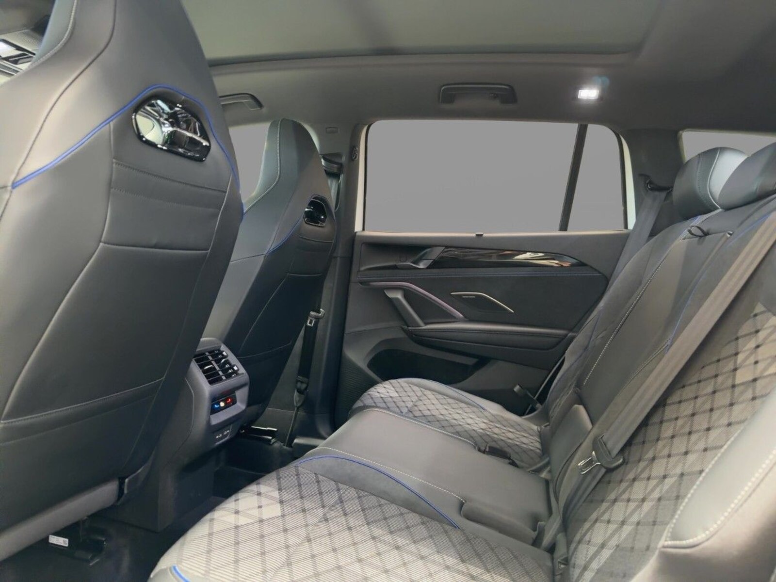 Volkswagen Tayron – Bild 8