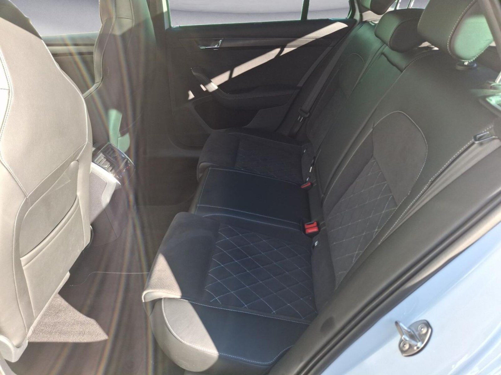 Škoda Superb Combi – Bild 14