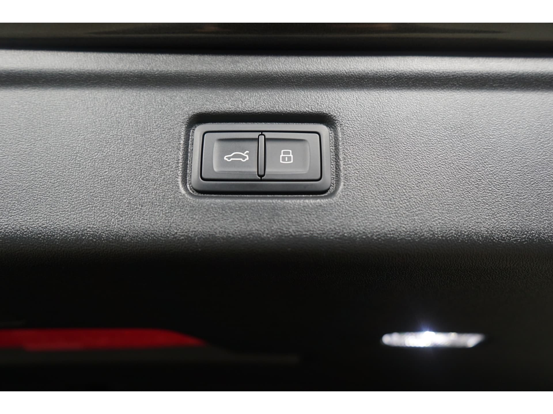 Audi S6 Avant e-tron edition one