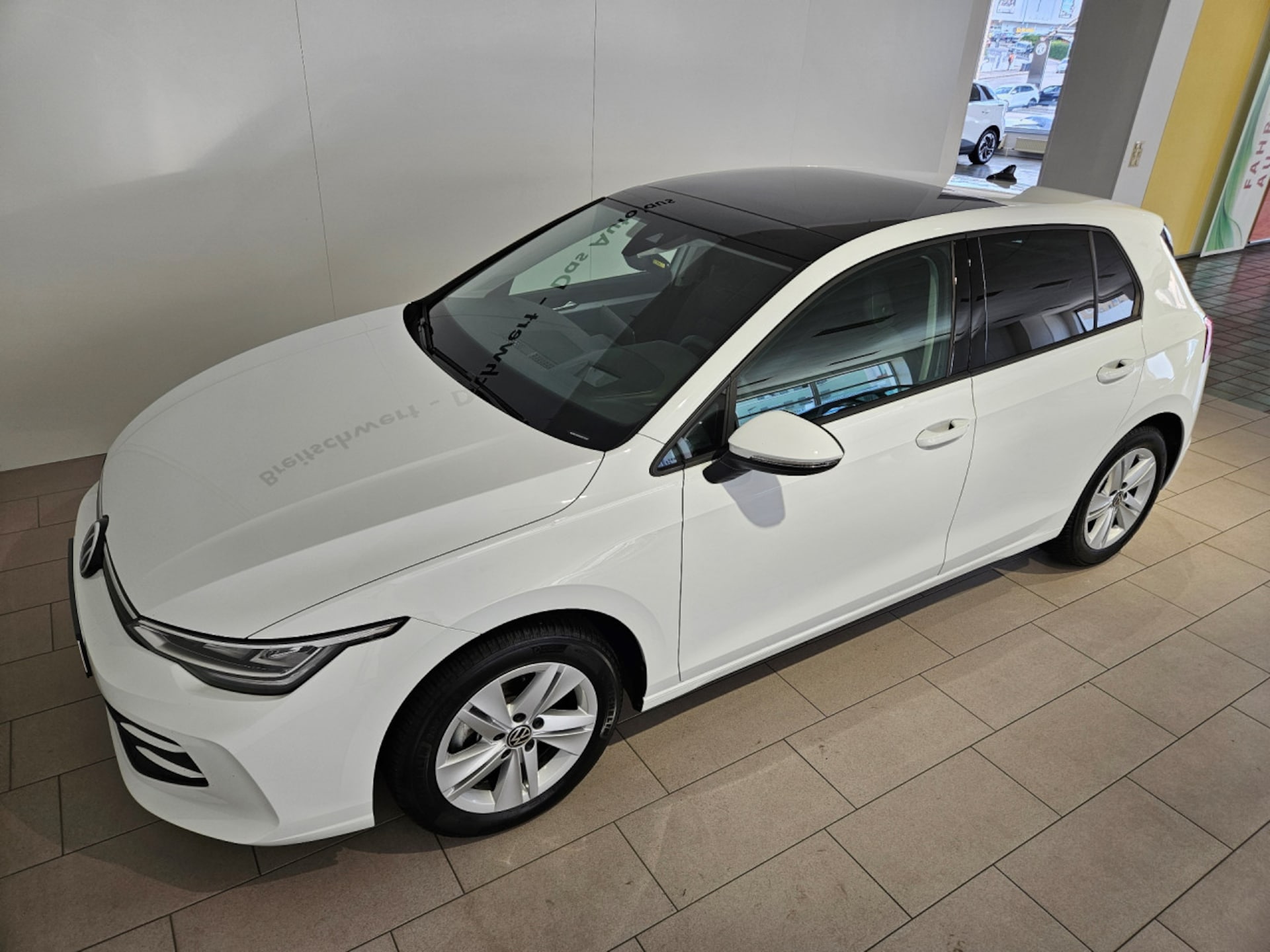 Volkswagen Golf Life