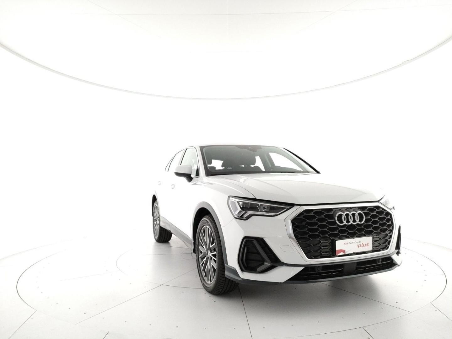 Immagine di Audi Q3 Sportback Business Plus 35 TFSI 110 kW (150 PS) S tronic - Vista: for more details contact your dealer