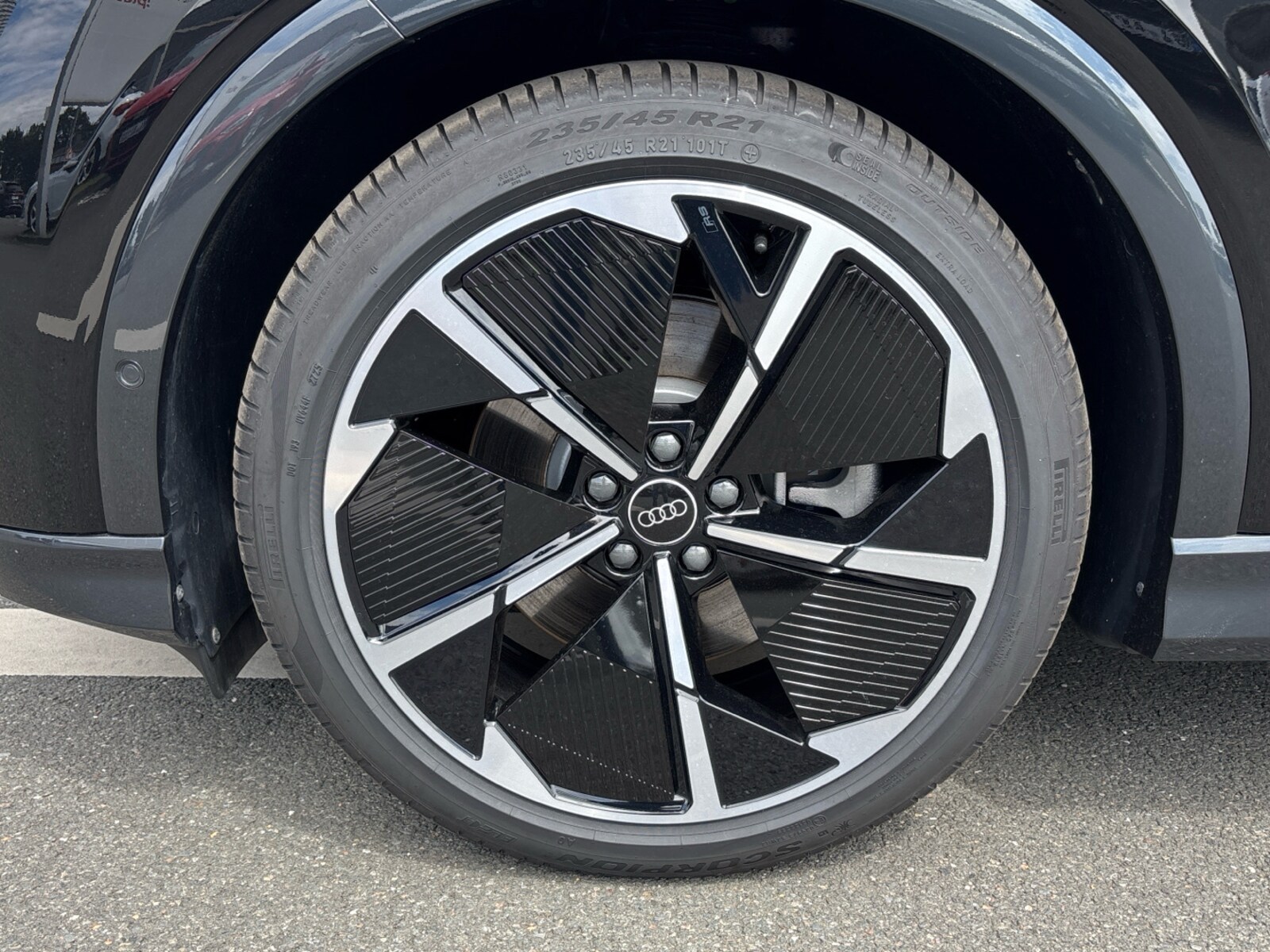 Audi Q4 e-tron – Bild 7