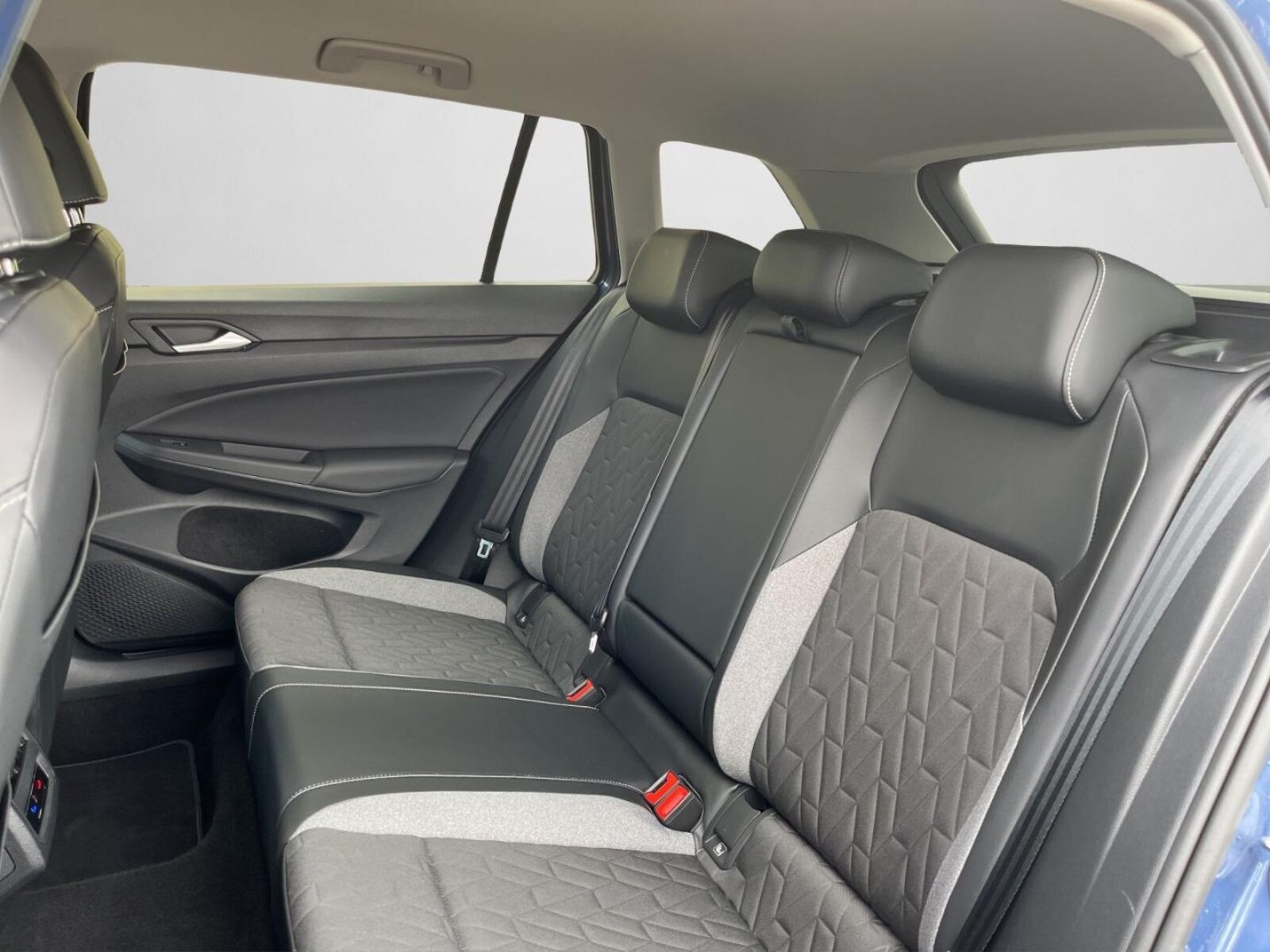 Volkswagen Golf Variant – Bild 14