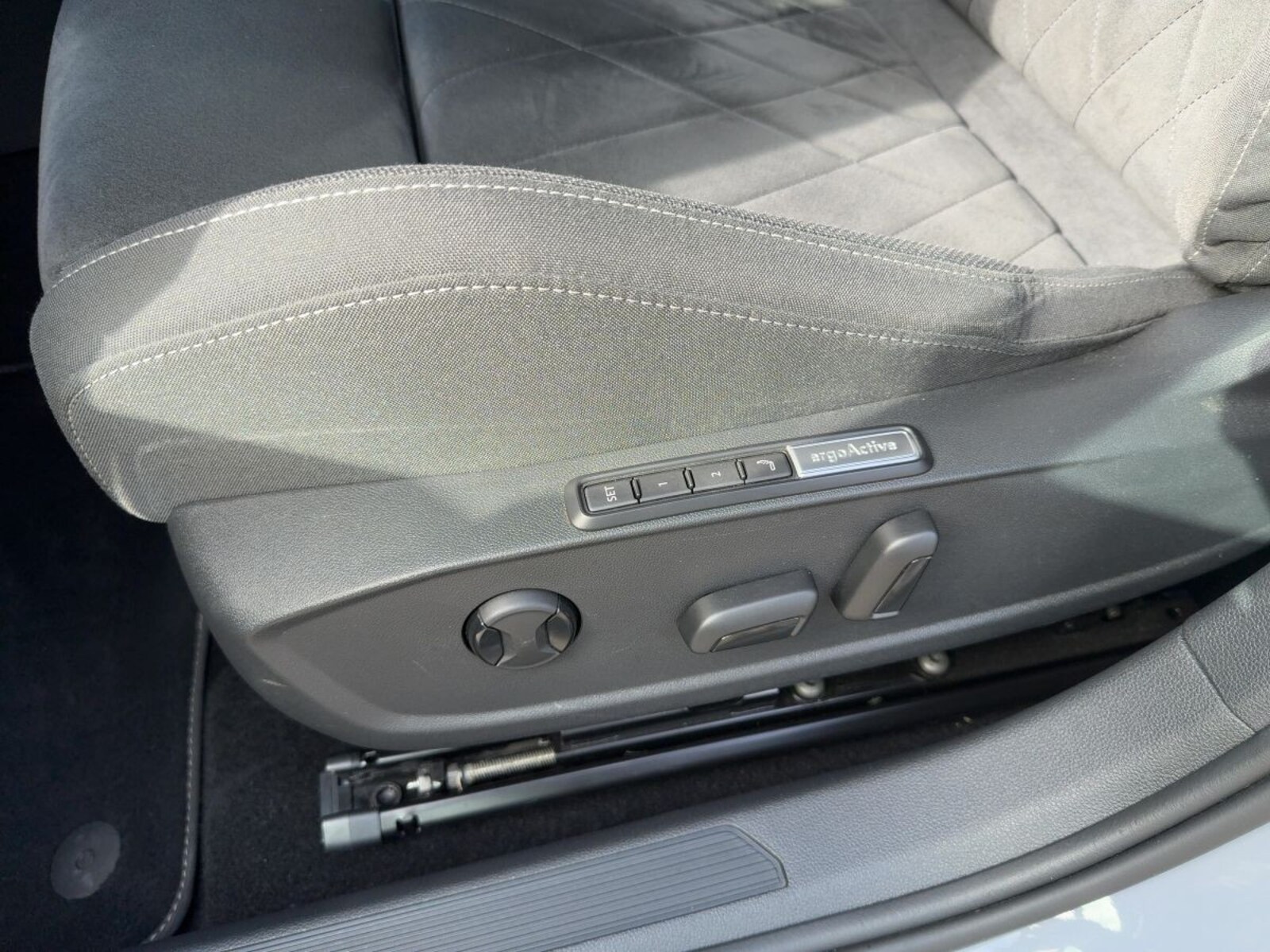 Volkswagen Golf – Bild 14