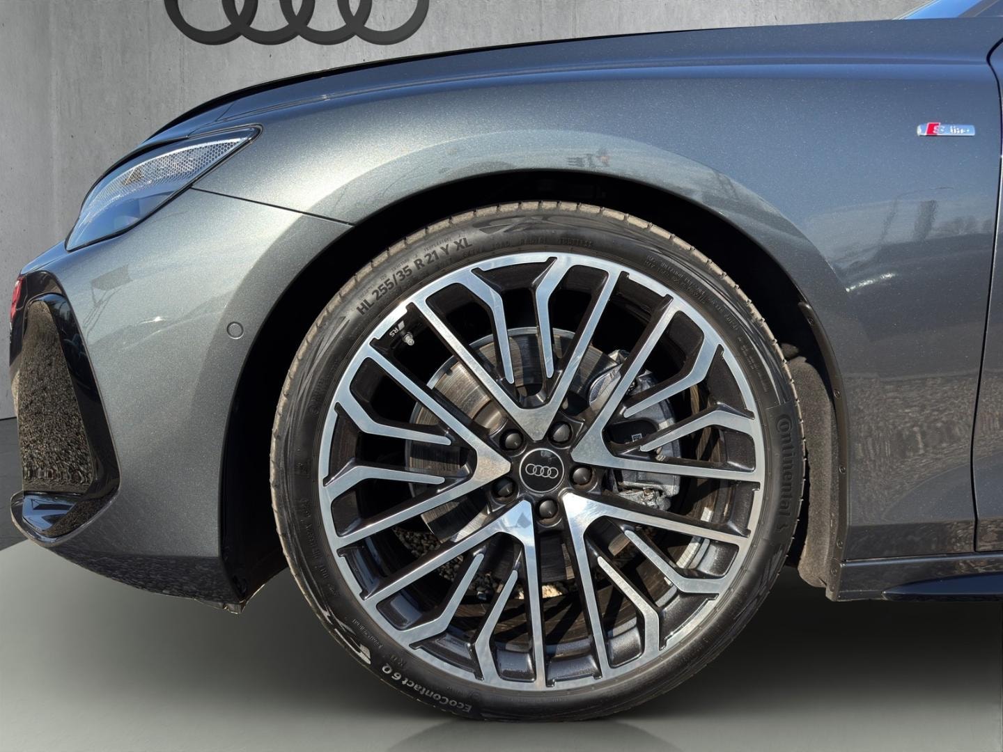 Bild über Audi A6 Avant TFSI quattro 270 kW S tronic - für weitere Informationen kontaktieren Sie den Audi Partner