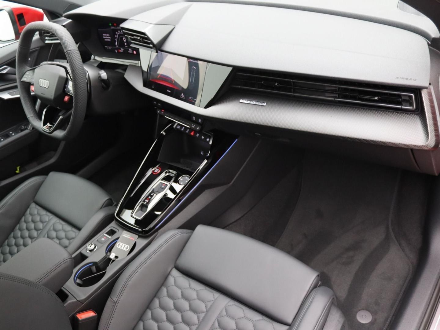Image about Audi RS 3 Limousine TFSI quattro S tronic
