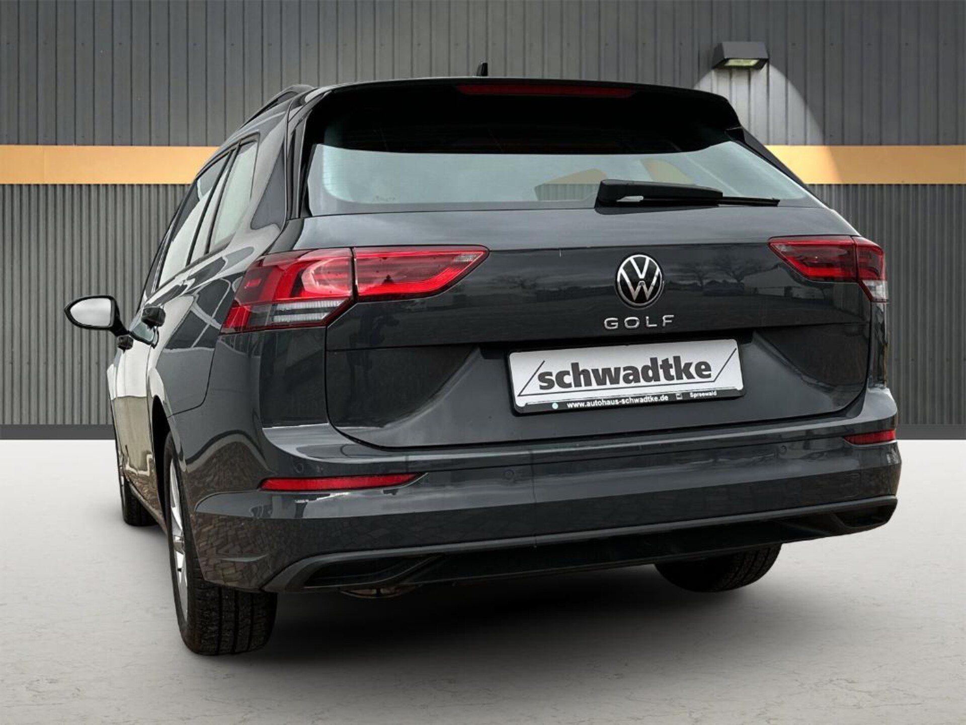 Volkswagen Golf Variant Life