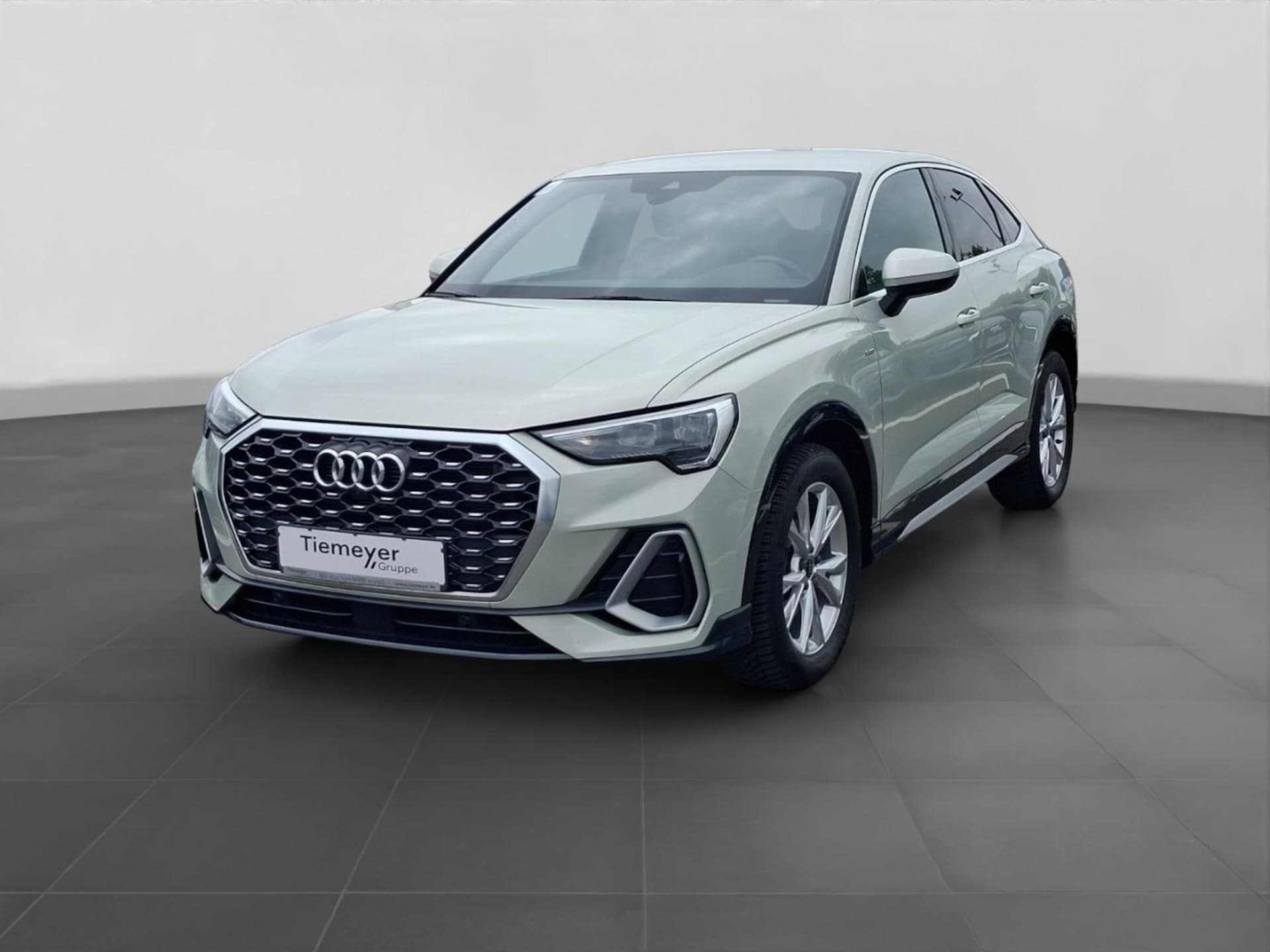 Audi Q3 Sportback S line